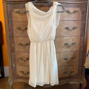 Alice + Olivia Cowlneck white dress 0